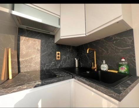 Bulle De Champagne : Petit Cocon En Plein Centre Apartment Epernay Ngoại thất bức ảnh